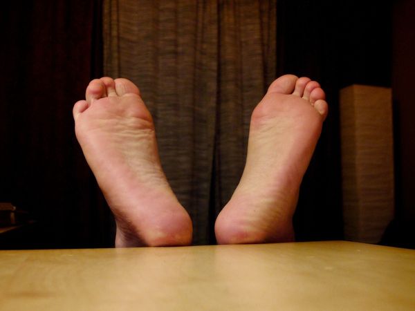 feet